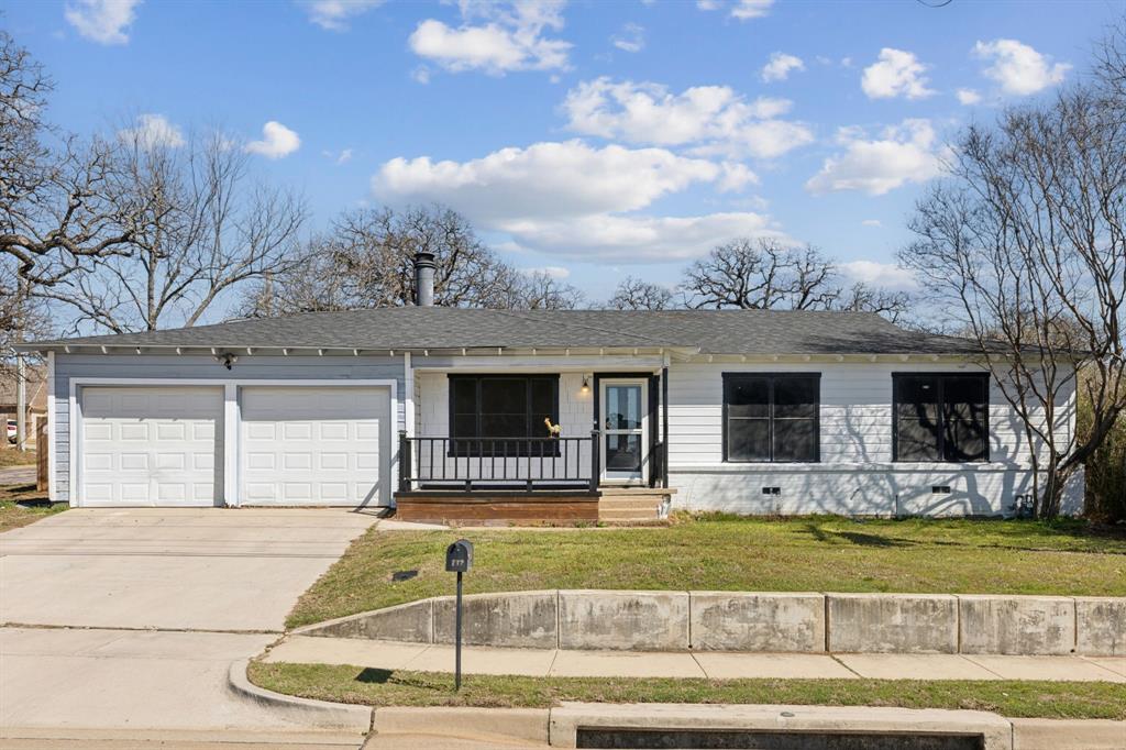 712 Little School Road Property Photo