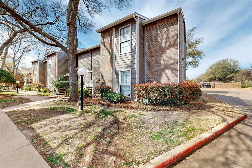 1200 Riverchase Lane Property Photo
