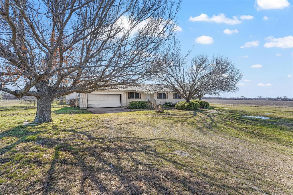 1603 State Highway 78 Property Photo 2