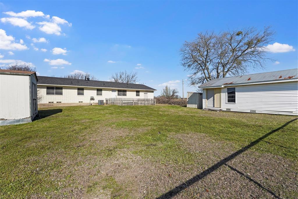 1603 State Highway 78 Property Photo 5