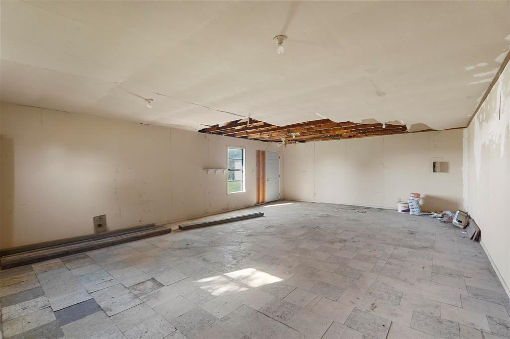 1603 State Highway 78 Property Photo 8