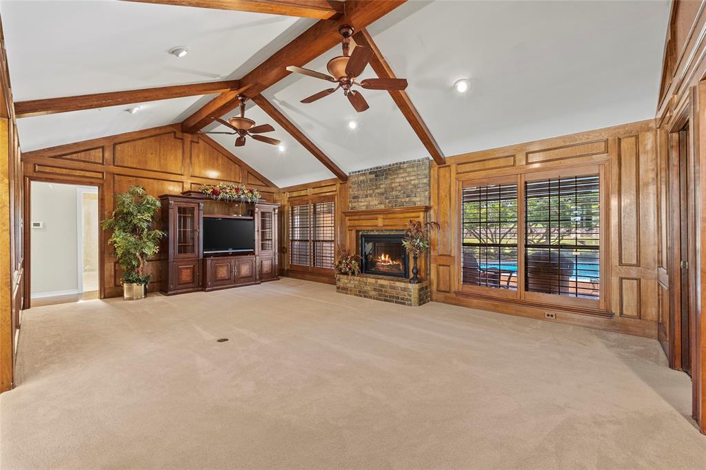 11 Park Central Circle Property Photo 10