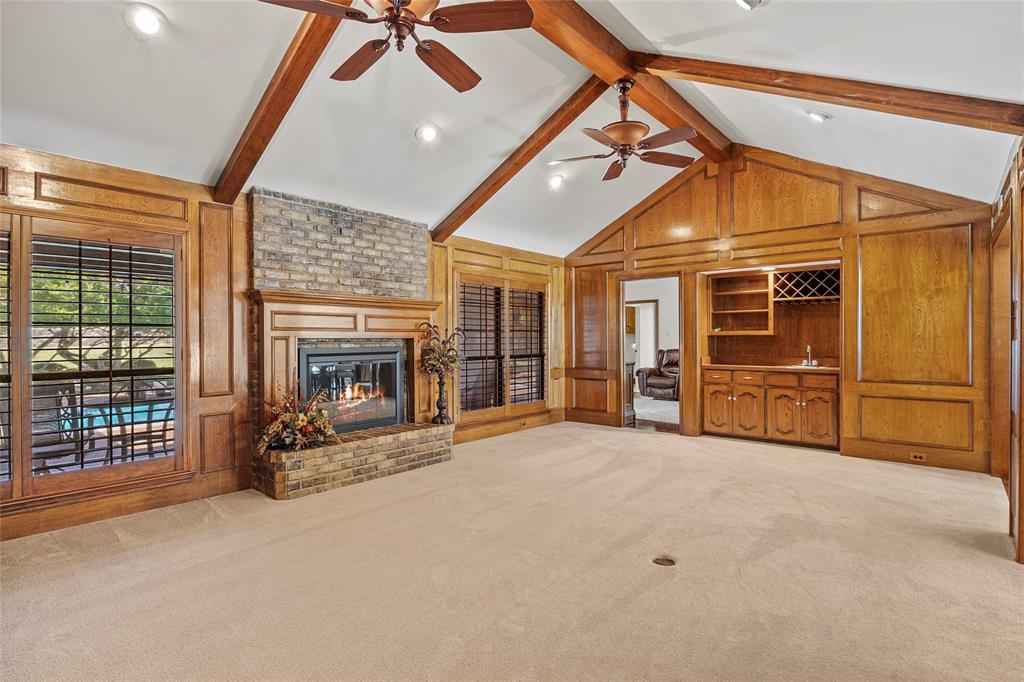 11 Park Central Circle Property Photo 13