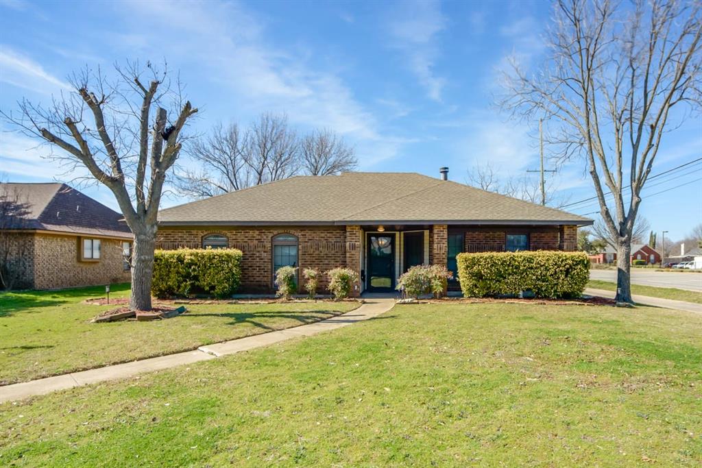 100 Lily Court Property Photo