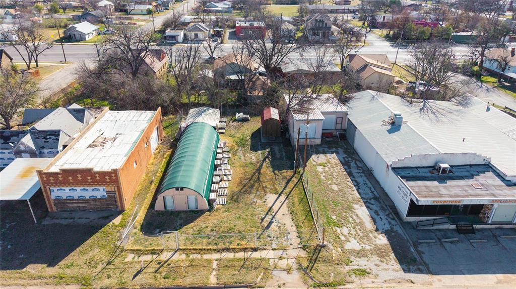 705 S Concho Street Property Photo
