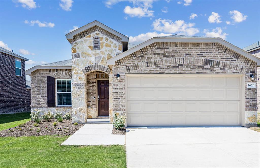 2062 Pleasant Knoll Circle Property Photo