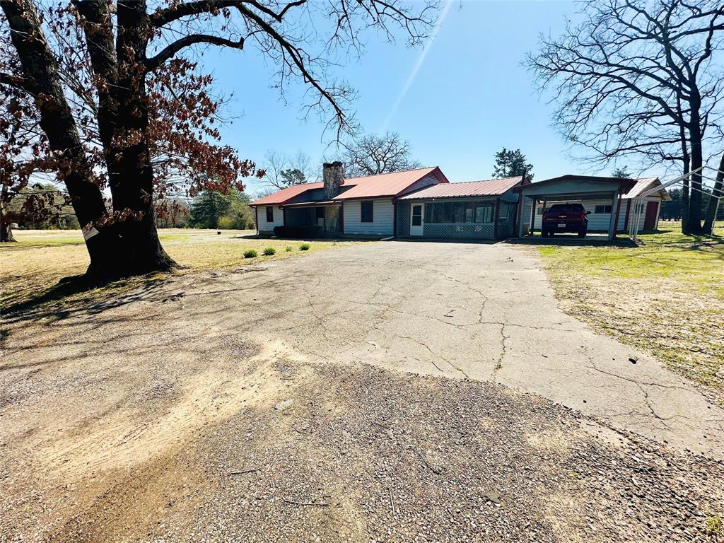 318 County Road Se 4265 Property Photo