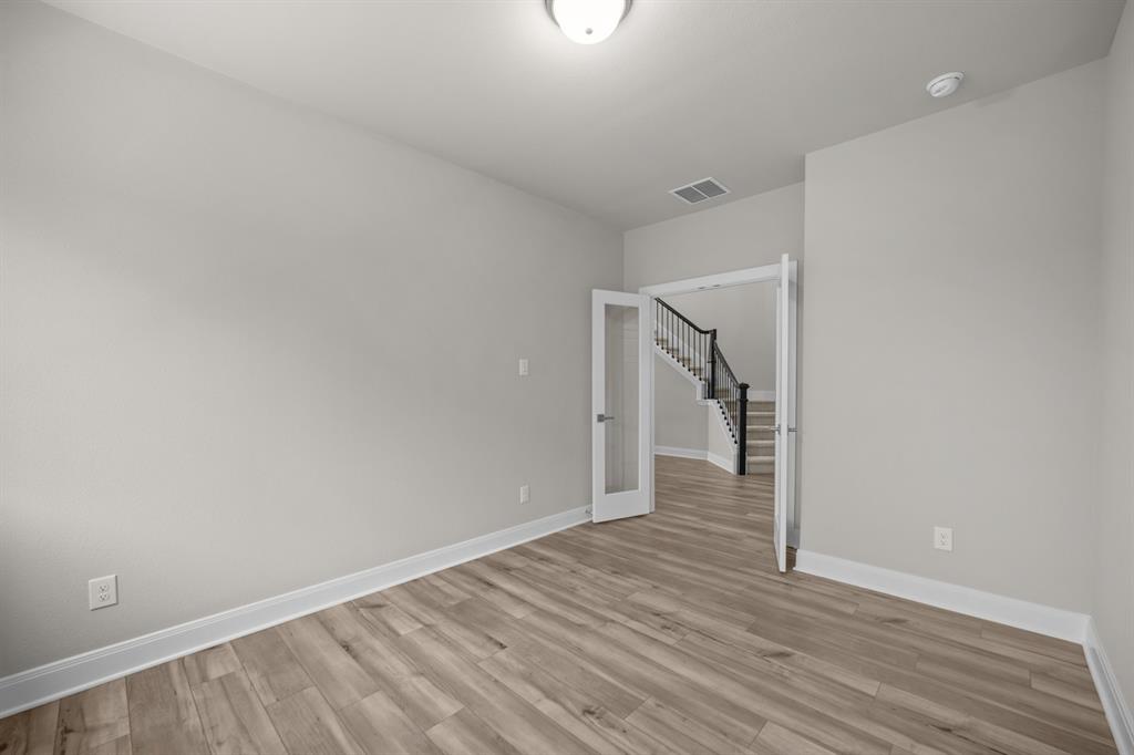 2445 Jackson Burn Drive Property Photo 12