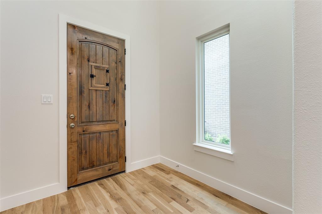7118 Granada Place Property Photo 2