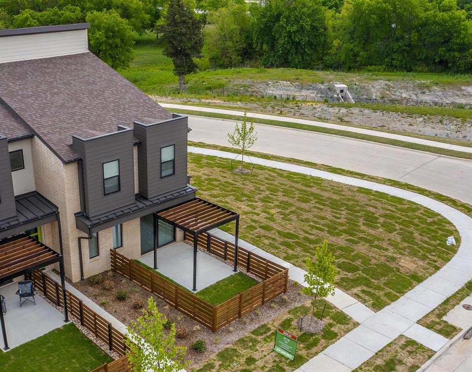 800 Emerling Property Photo