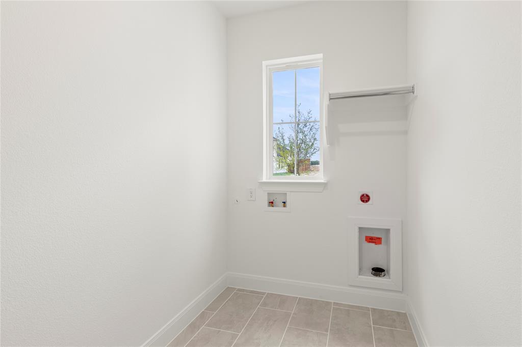 2256 Aspen Chase Drive Property Photo 4