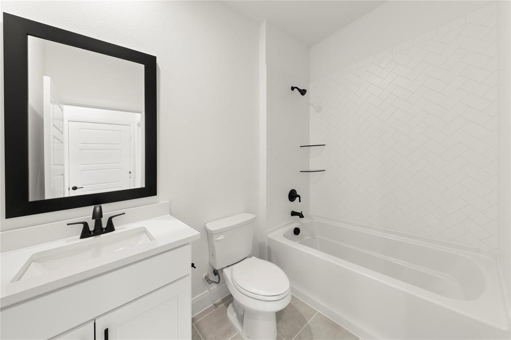 2256 Aspen Chase Drive Property Photo 6