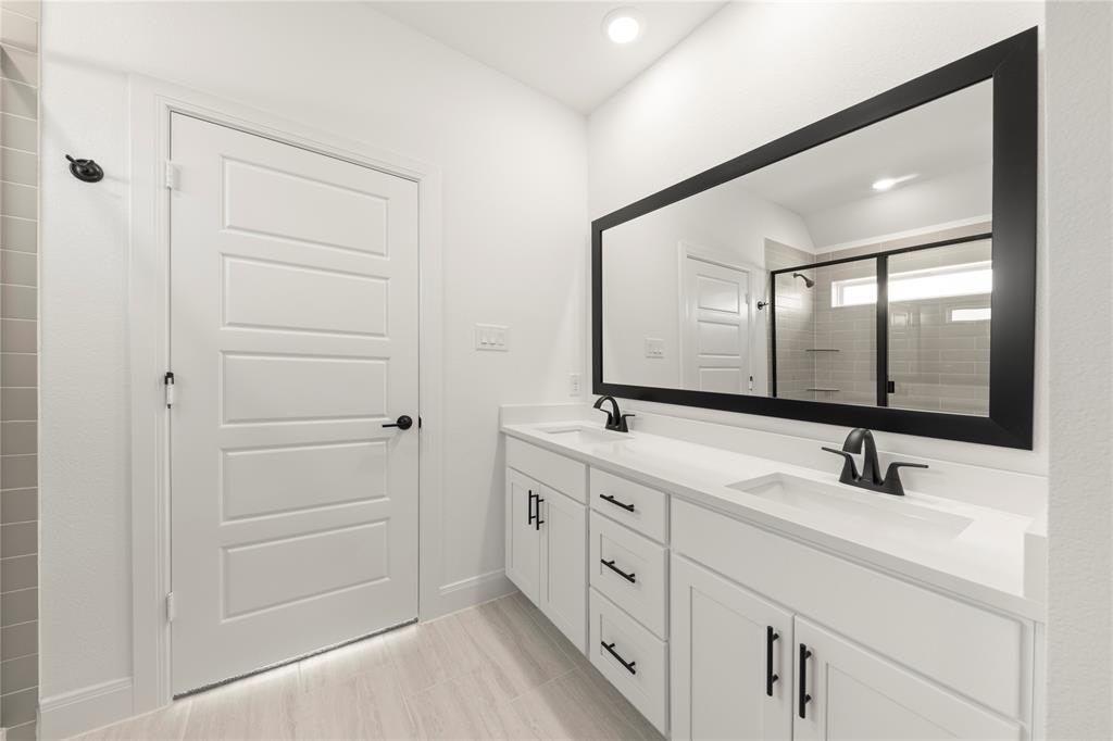 2256 Aspen Chase Drive Property Photo 17