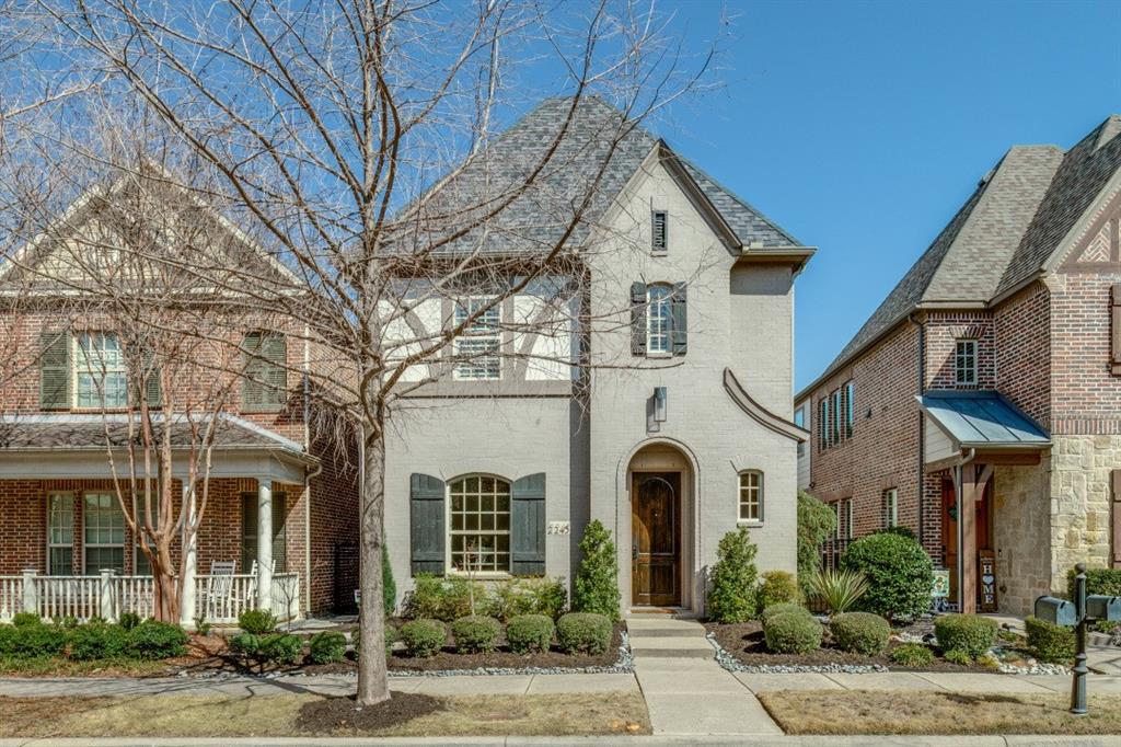 2245 Longwood Drive Property Photo