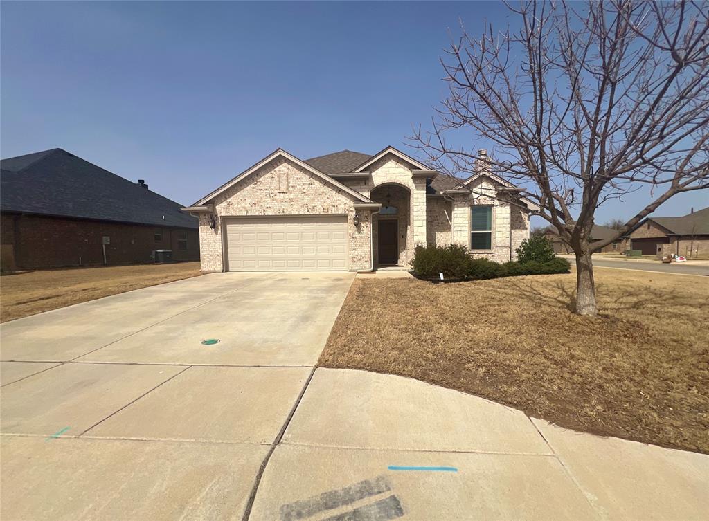 2000 Hill Crest Court Property Photo