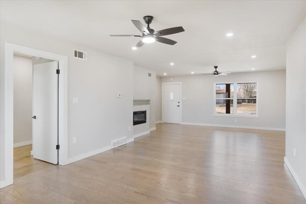 212 Joe White Property Photo 23