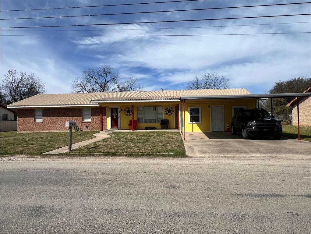 305 N Victor Street Property Photo