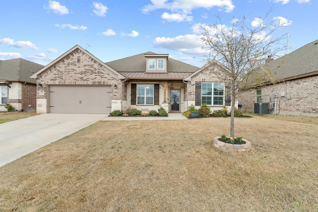 1541 Stanchion Way Property Photo