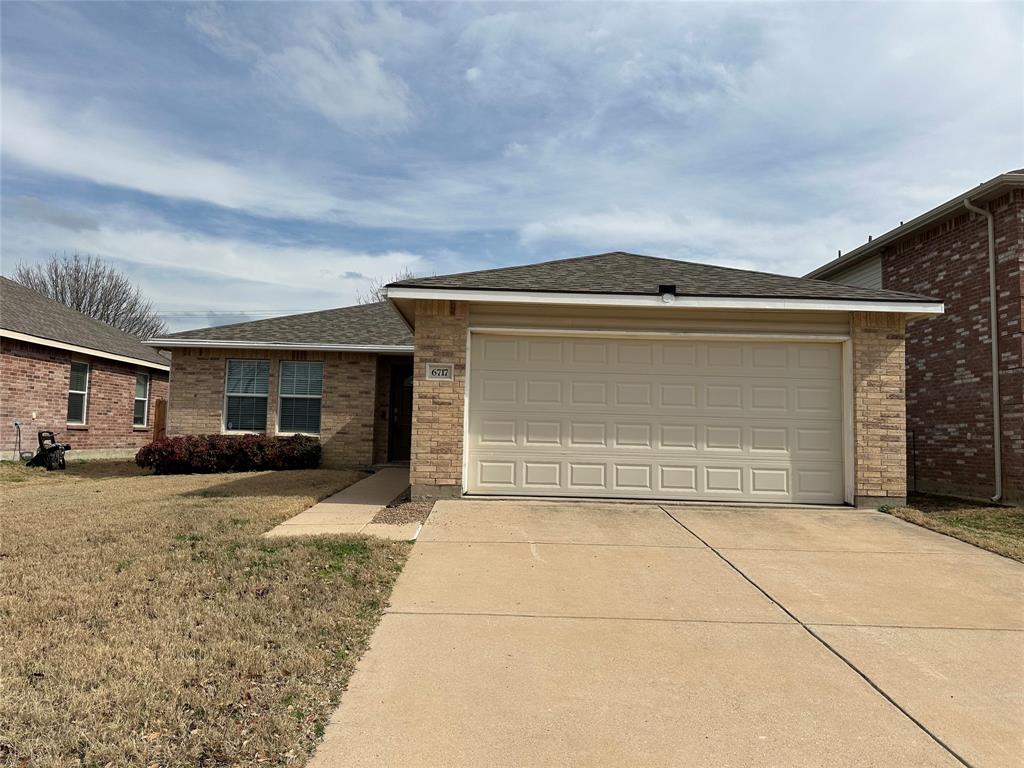 6717 Longleaf Lane Property Photo