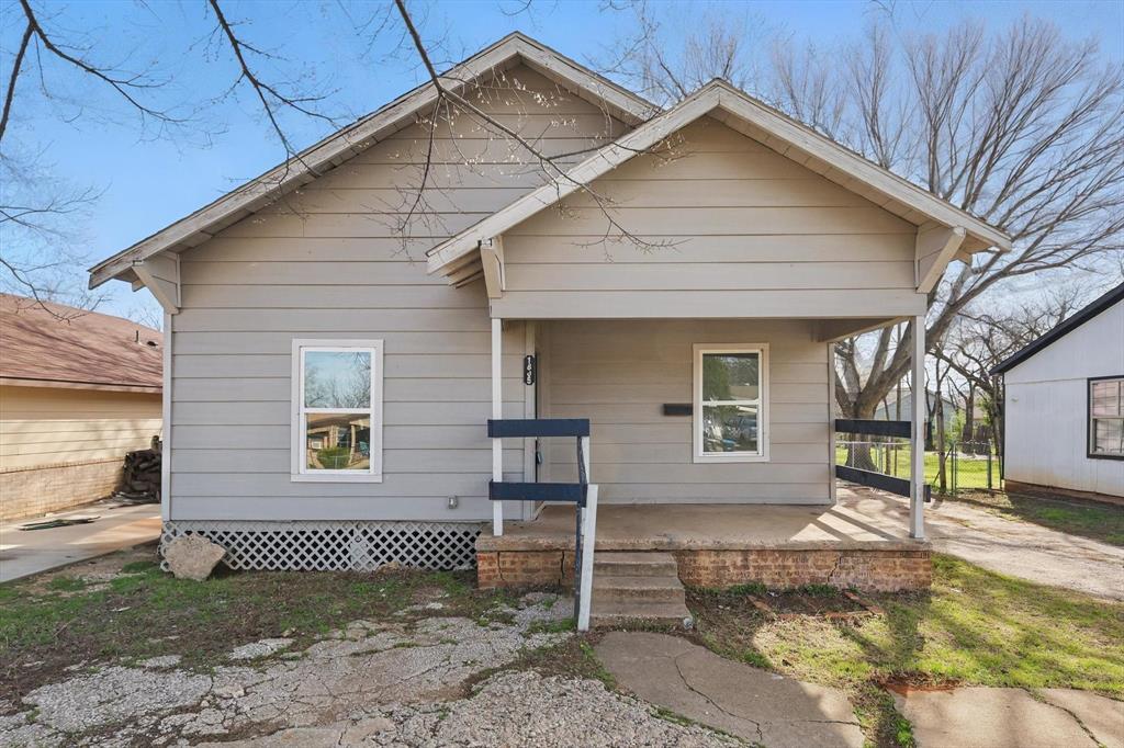 1805 Daniel Street Property Photo