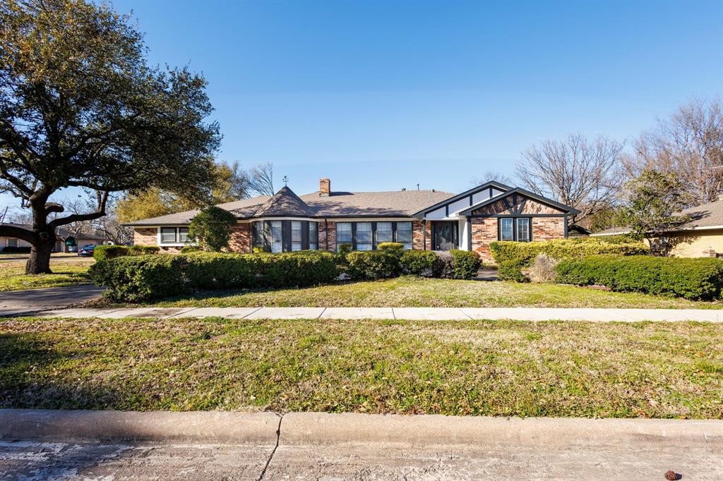525 Candlewood Lane Property Photo