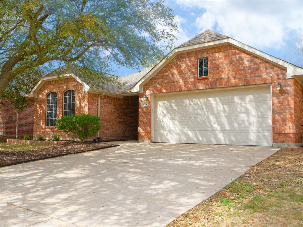 8304 Clear Bay Property Photo