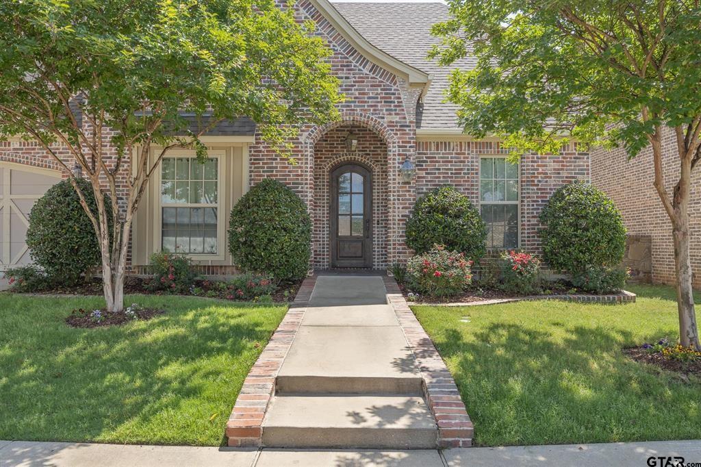 7354 Lake Pointe Property Photo