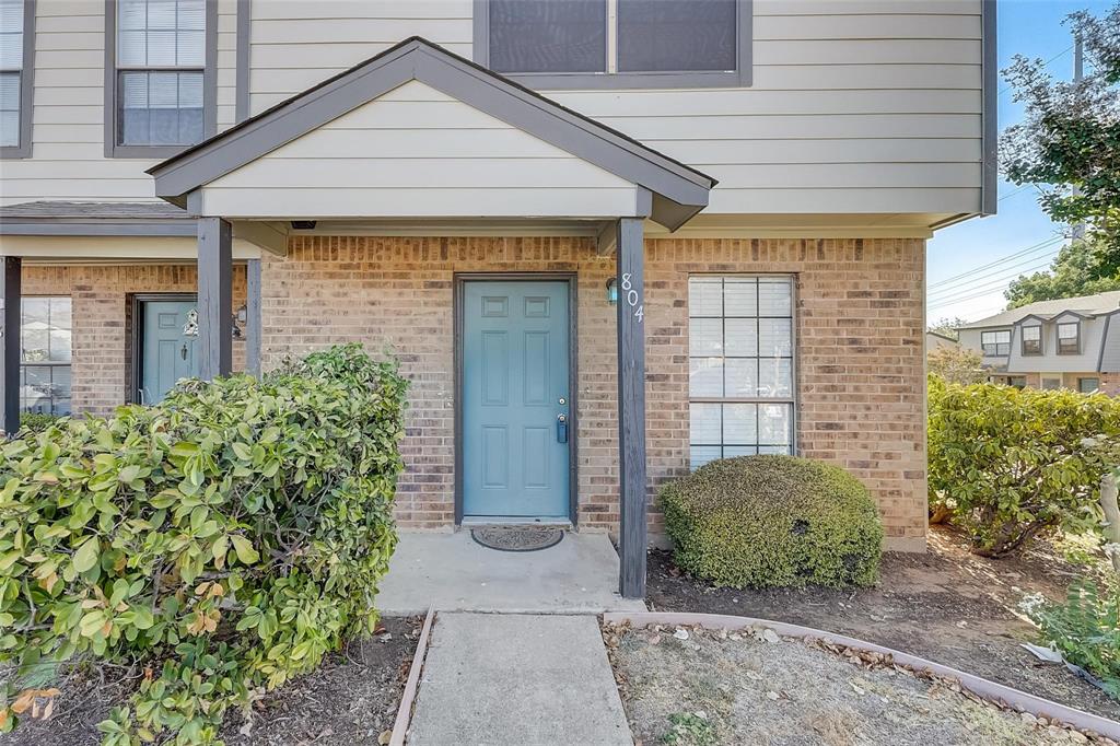 804 W Collins Street Property Photo