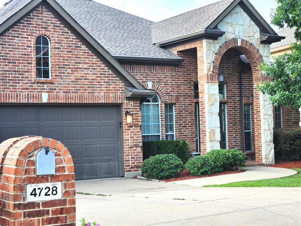 4728 Maple Hill Drive Property Photo