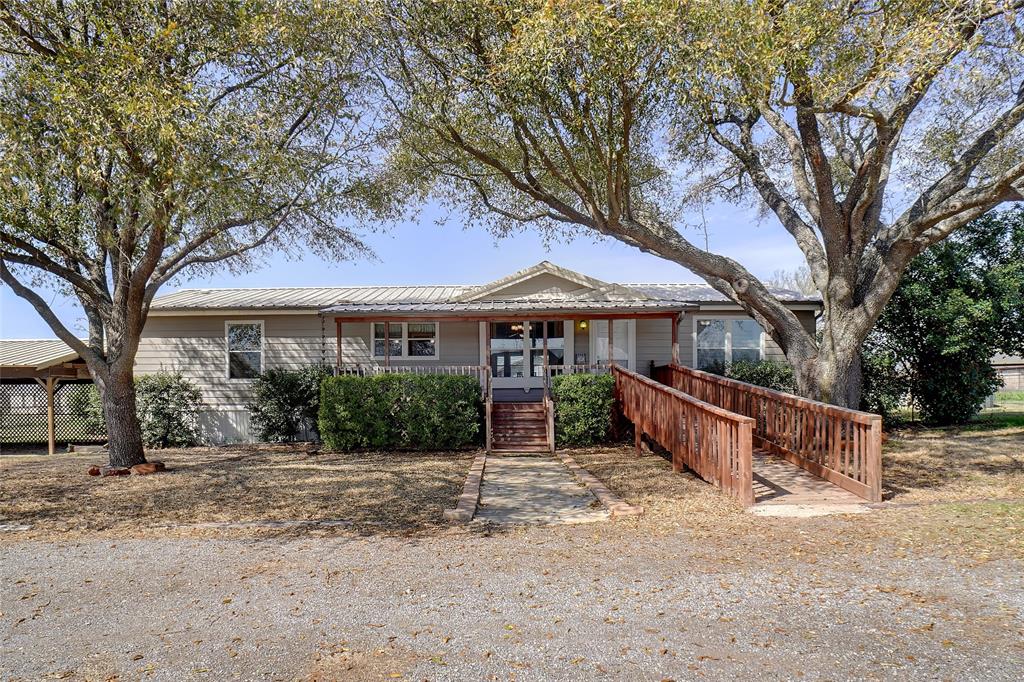 105 County Road 4867 Property Photo