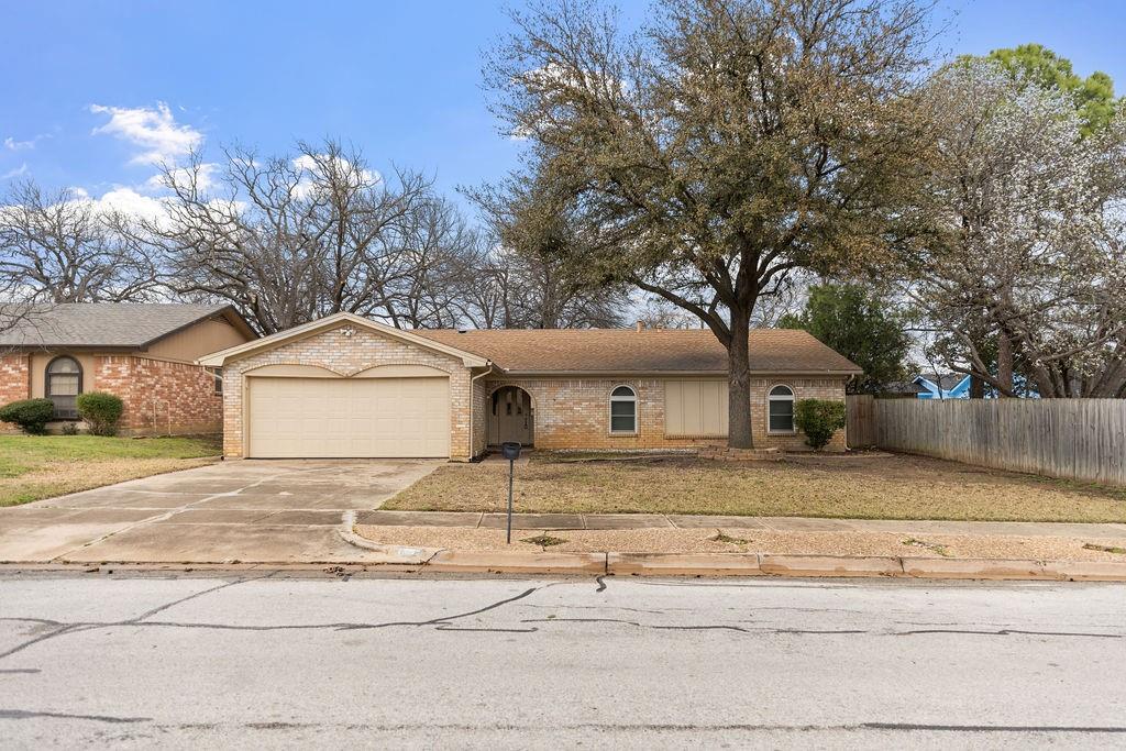 709 Spring Lake Drive Property Photo