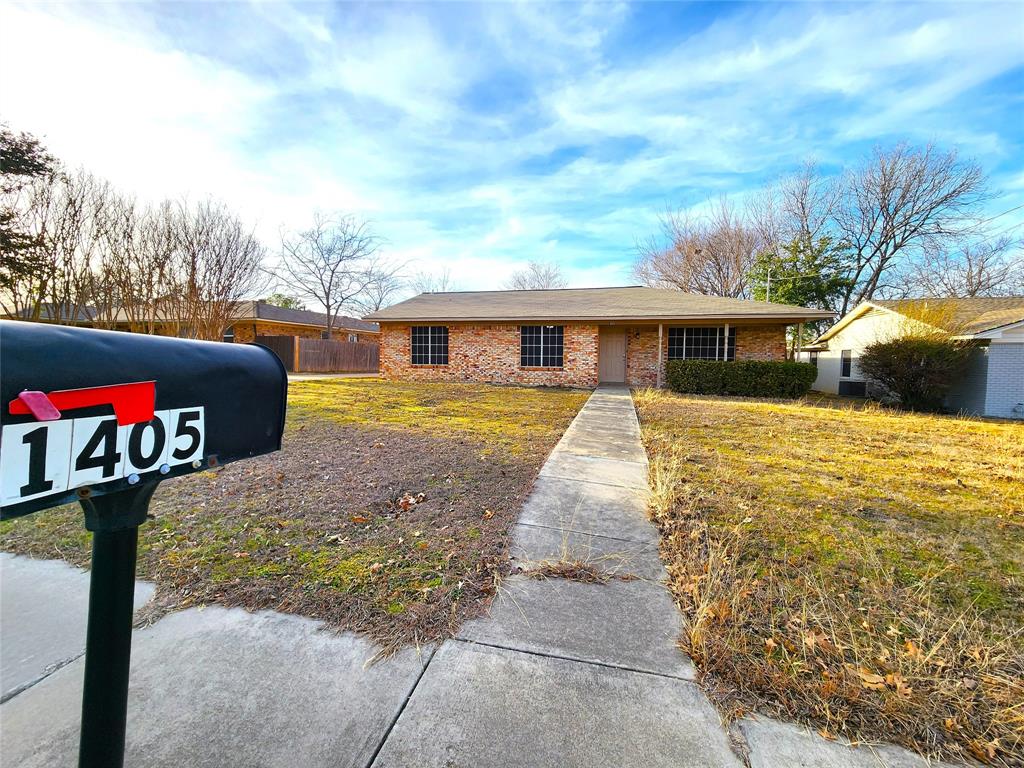 1405 E Sherman Drive Property Photo