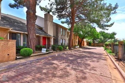 71 Fairway Oaks Boulevard Property Photo