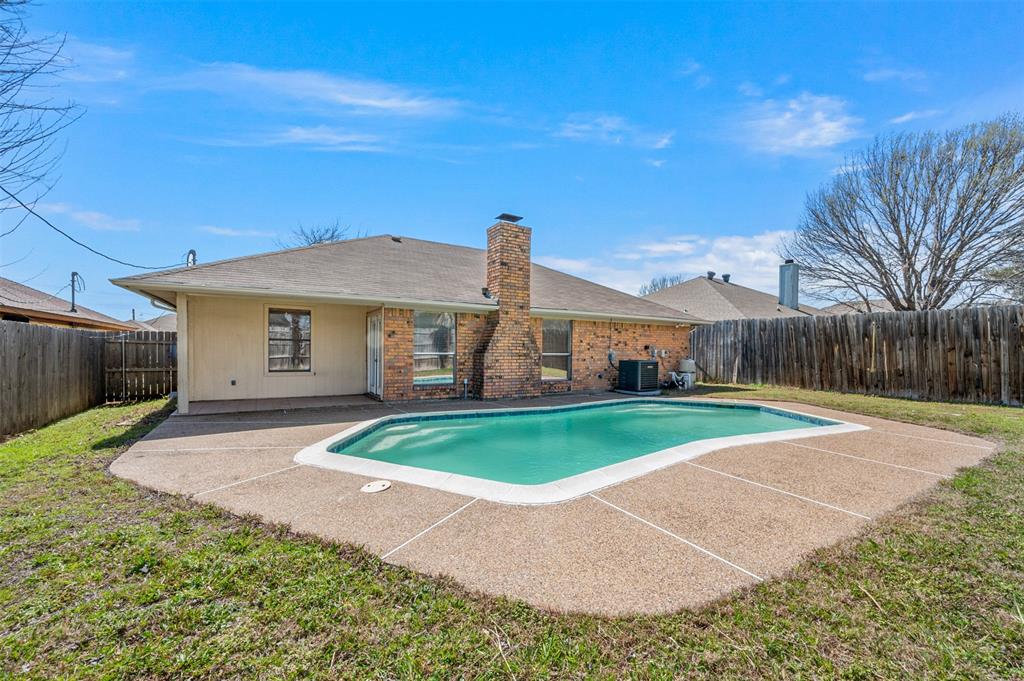 905 Packard Drive Property Photo