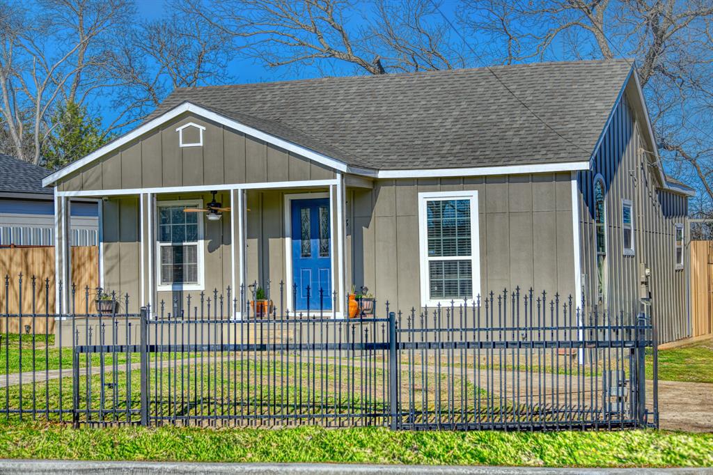 4134 Kostner Avenue Property Photo