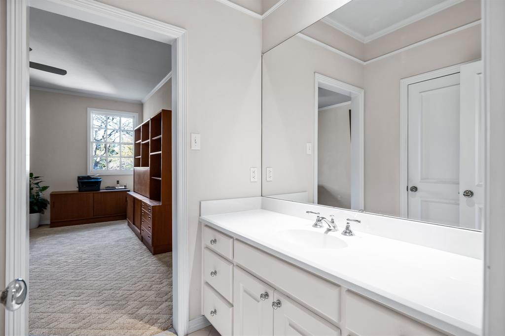 5819 Coolwater Cove Property Photo 30