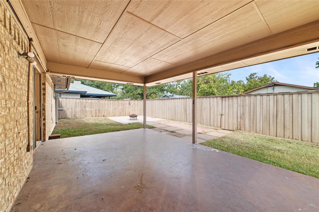 2304 10th Street Property Photo 3