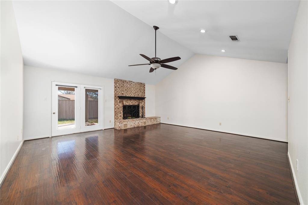2304 10th Street Property Photo 7