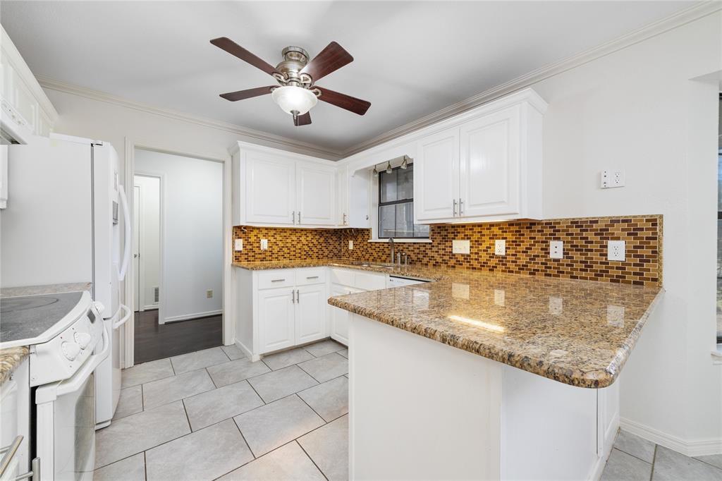 2304 10th Street Property Photo 9
