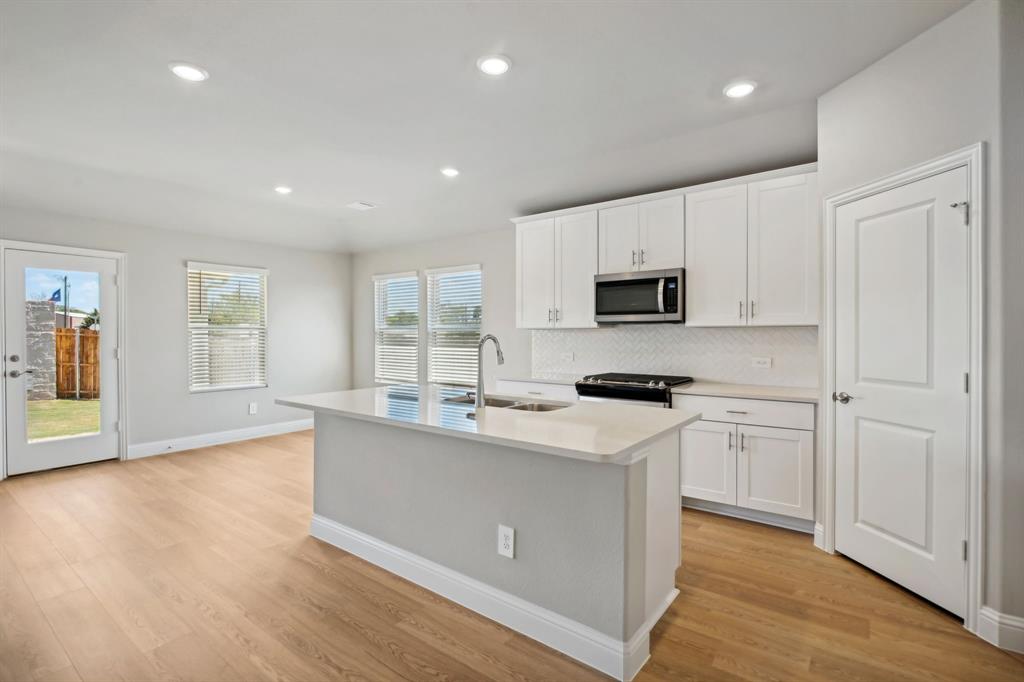 6641 Stone Elm Lane Property Photo