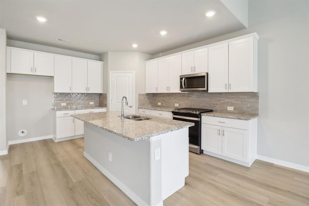 6633 Stone Elm Lane Property Photo