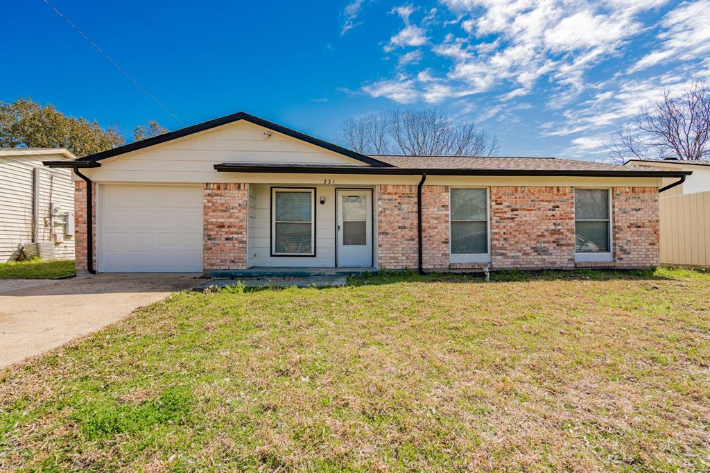 331 S First Street Property Photo