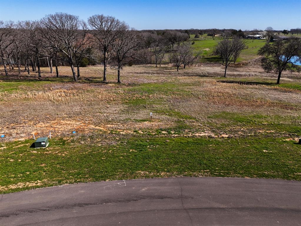 410 Peninsula Drive Property Photo 3