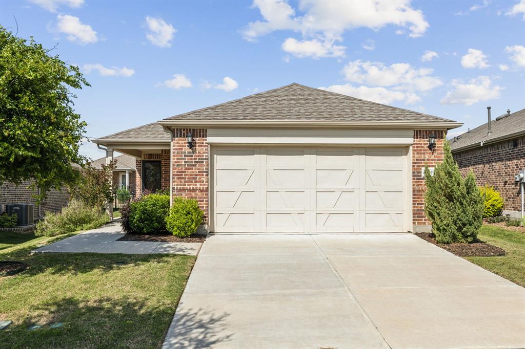 7649 Heritage Drive Property Photo 1