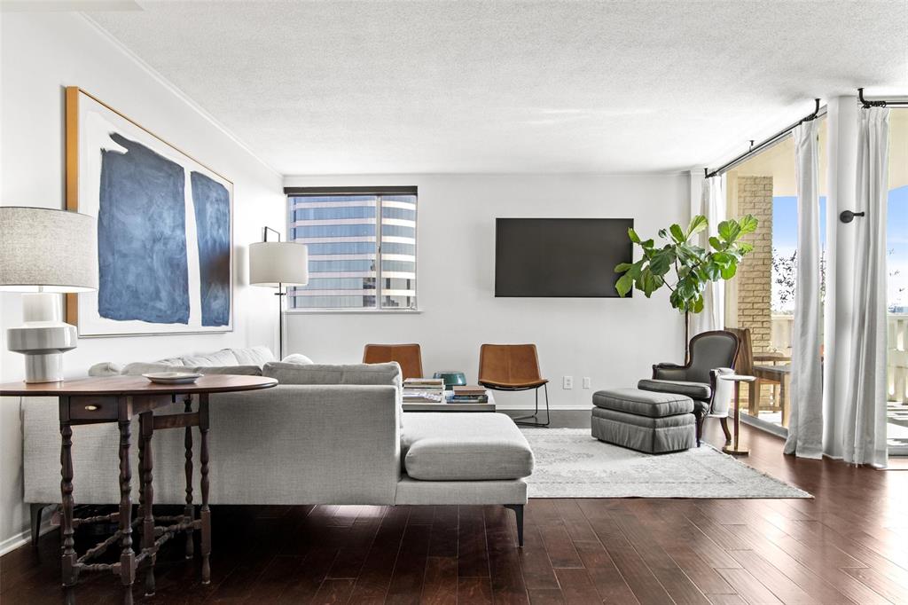 3701 Turtle Creek Boulevard Property Photo