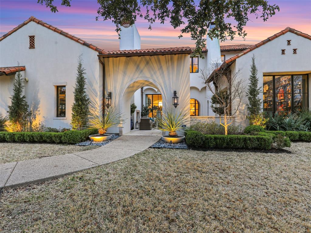 1402 Fountain Grass Court Property Photo