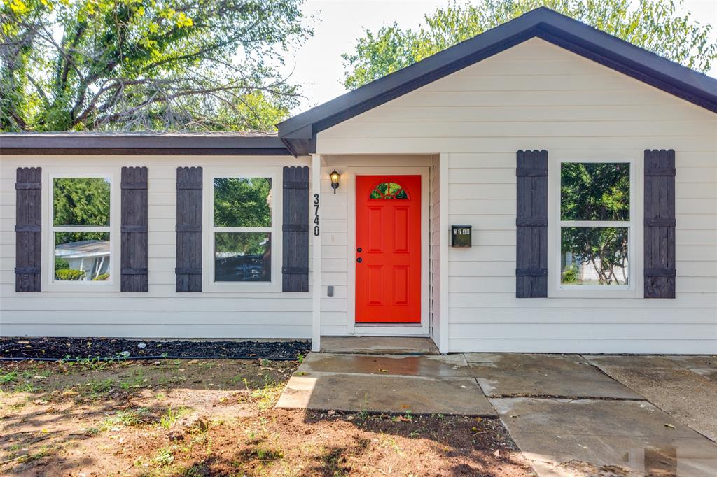 3740 S Hughes Avenue Property Photo