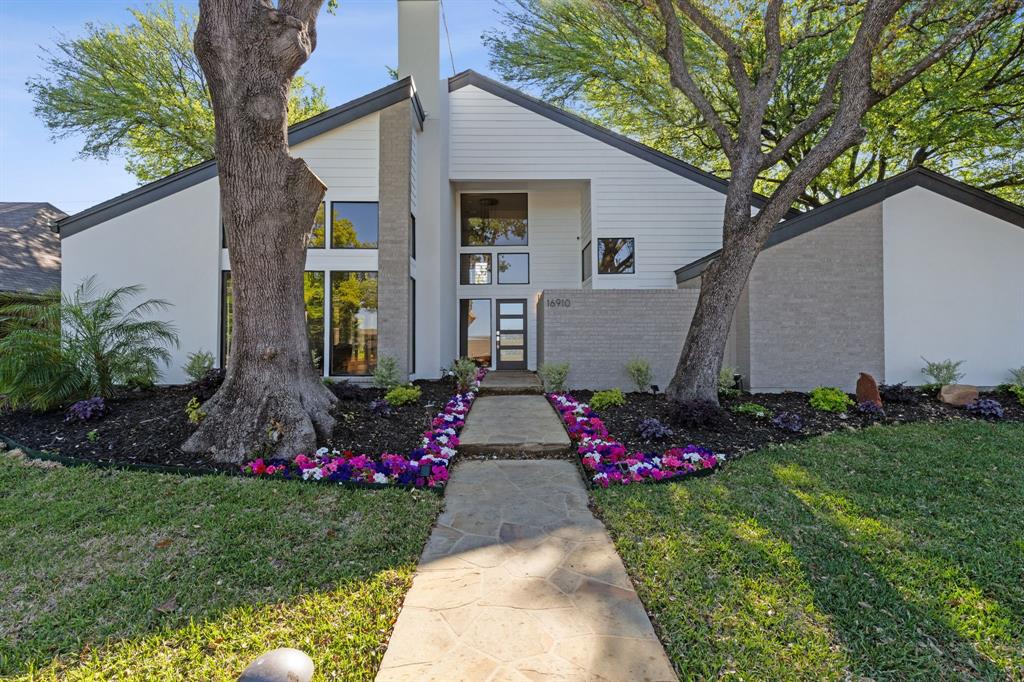 16910 Hunters Point Drive Property Photo