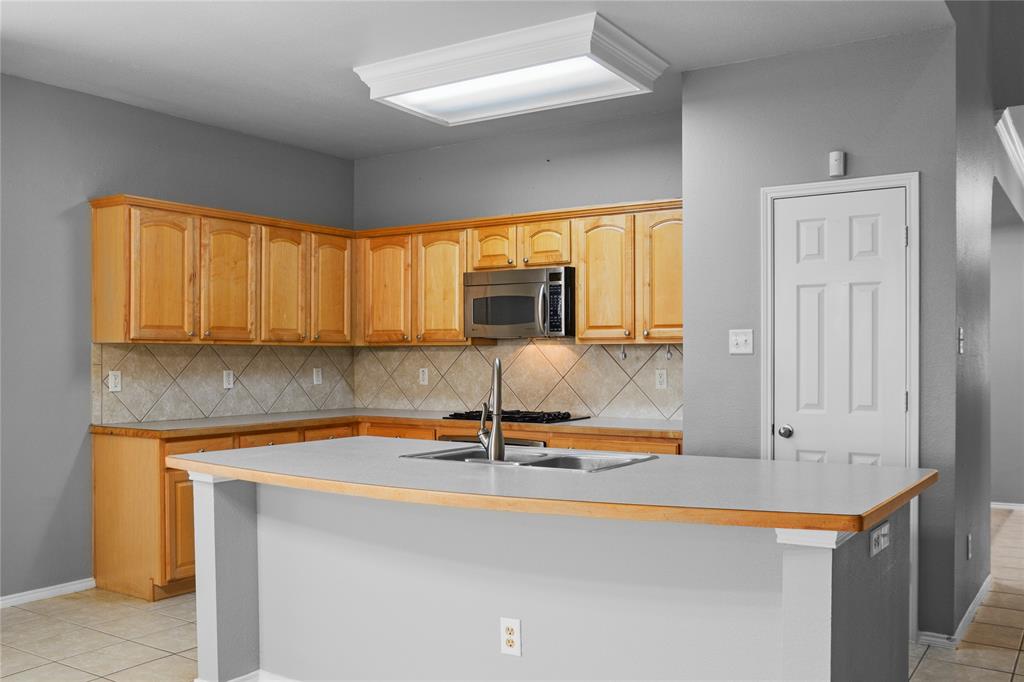 9905 Channing Road Property Photo