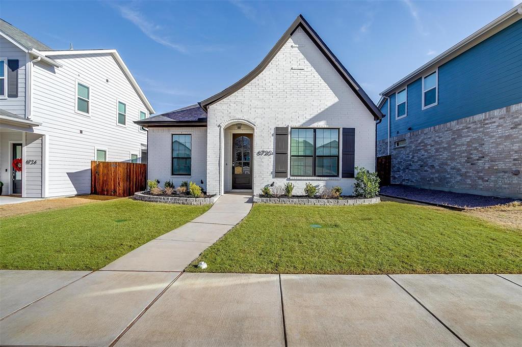 Collins Real Estate Listings Main Image